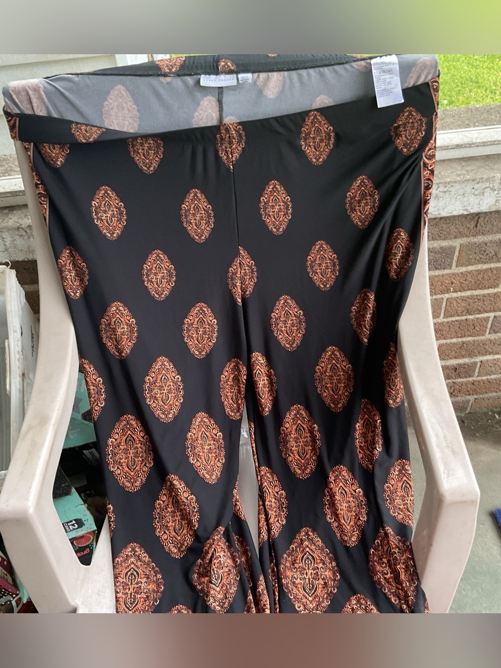 SUSAN GRAVER Women’s Black Wide-Leg Pants with Copper Medallion Print